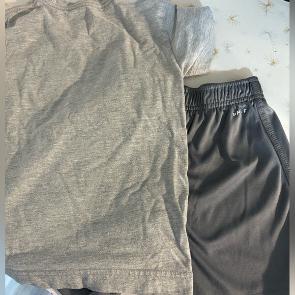 Nike Set - Picture 5 of 6